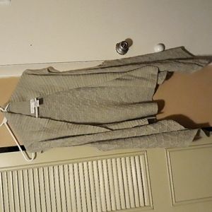 Sleeveless sweater vest